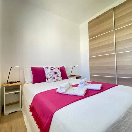 Twins 2 With Pool By Homing *